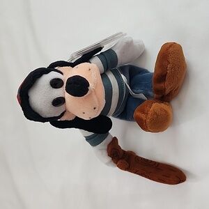 NWT Disneyland New Orleans Square Pirate Goofy Beanie Plush